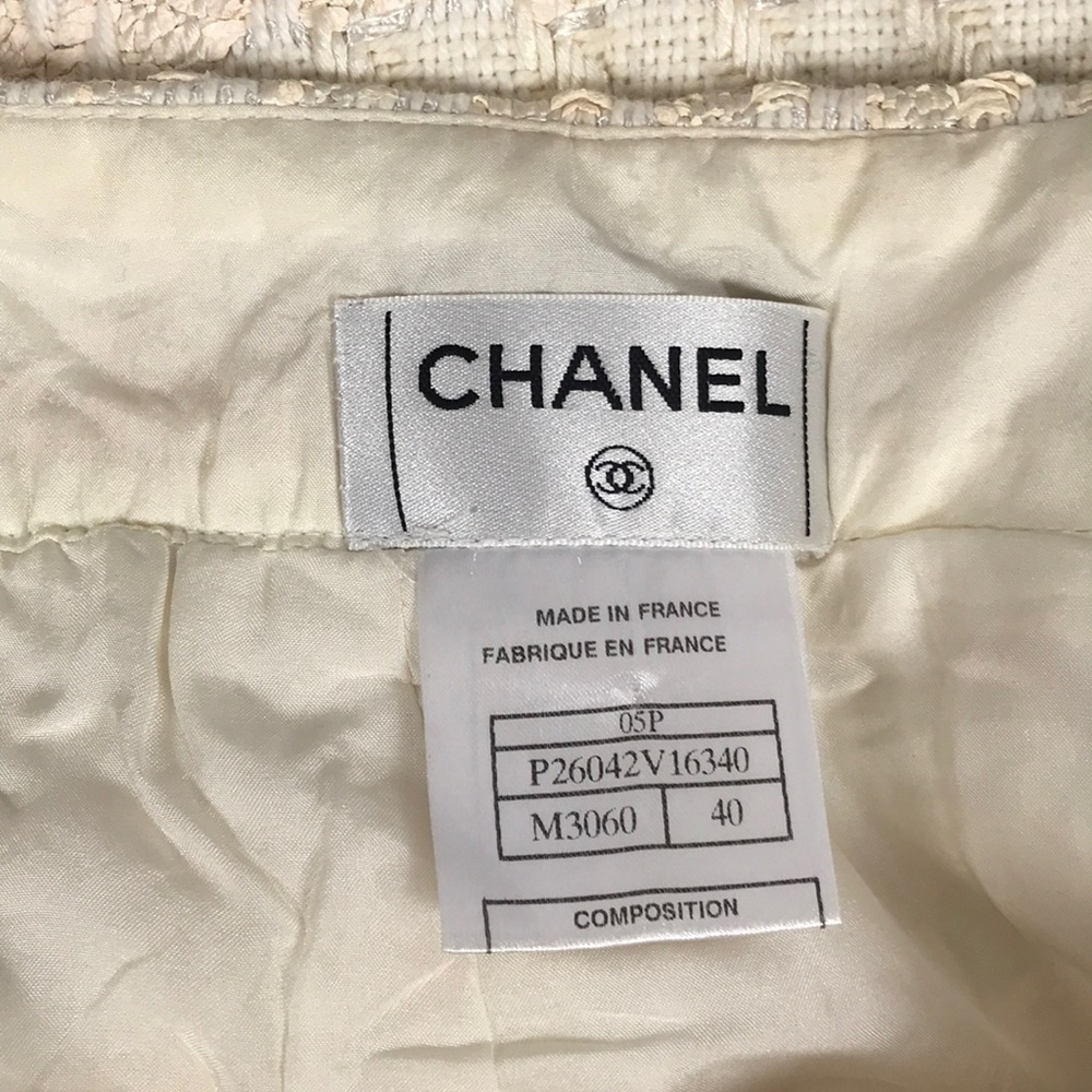 CHANEL AUTHENTIC tweed coat & skirt set - Picture 3 of 8